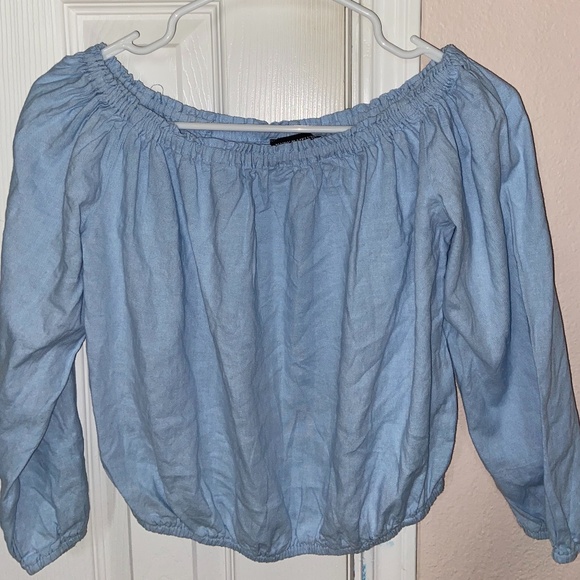 Brandy Melville off the shoulder top - Picture 1 of 2